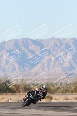 media/Dec-07-2025-CVMA (Sun) [[3e7d2de5dc]]/Race 16-Formula Middleweight/